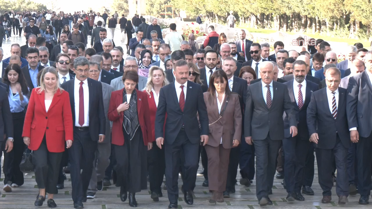 Anahtar Parti'den Anıtkabir'e ziyaret ve açıklamalar